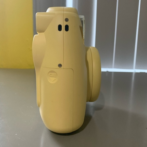 Fujifilm Instax Mini 8 - Picture 3 of 5